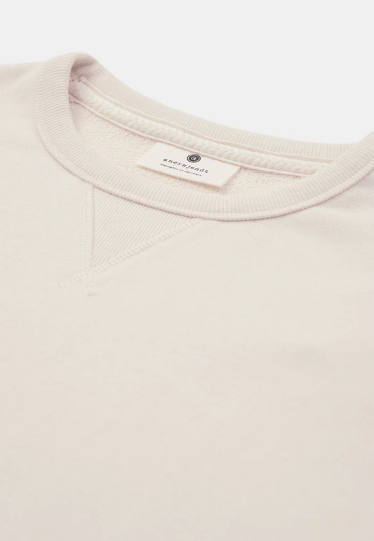 Aktoni Undyed Sweat Tofu