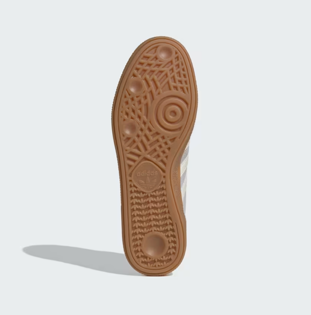 Adidas Handball Spezial grigio - suola gum con pattern adidas Trefoil vista dal basso